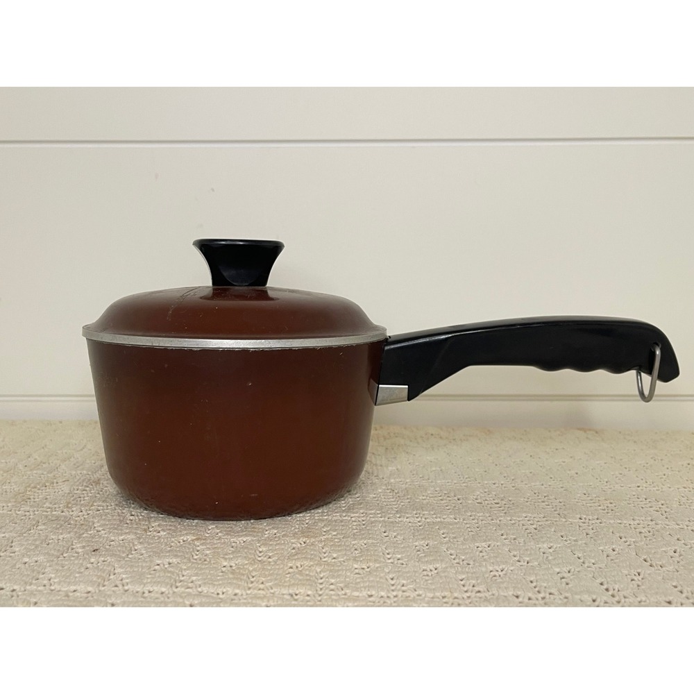 Vintage Club Aluminum 1 Qt Saucepan Brown Cast Aluminum Pot with Lid
